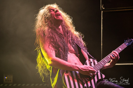 grave-digger-18-1-2013-musichall-geiselwind-37