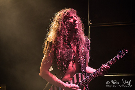 grave-digger-18-1-2013-musichall-geiselwind-38