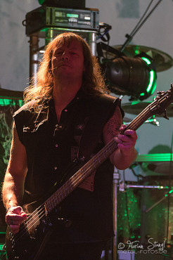 grave-digger-18-1-2013-musichall-geiselwind-42