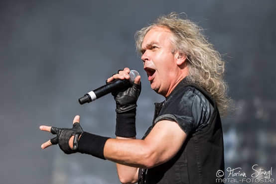grave-digger-out-loud-04-06-2015_0017