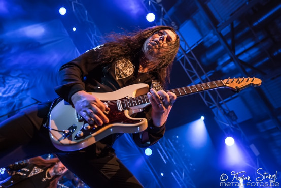 hammerfall-brose-arena-bamberg-07-02-2015_0005