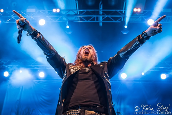 hammerfall-brose-arena-bamberg-07-02-2015_0027