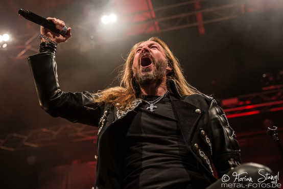 hammerfall-brose-arena-bamberg-07-02-2015_0047