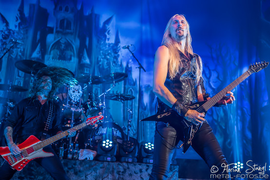 hammerfall-eventhalle-geiselwind-12-12-2015_0054