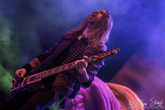 hammerfall-brose-arena-bamberg-14-1-2017_0045