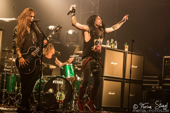 hardcore-superstar-rockfabrik-nuernberg-11-11-2014_0019