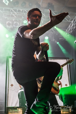 heaven-shall-burn-metal-invasion-vii-19-10-2013_27