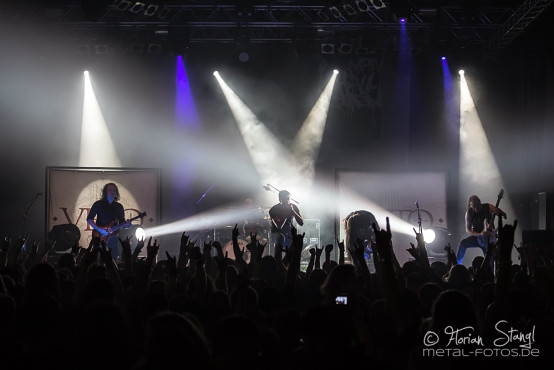 heaven-shall-burn-martin-kames-19-10-2013_10