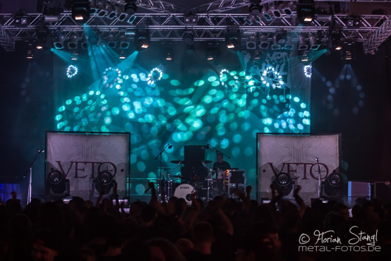 heaven-shall-burn-martin-kames-19-10-2013_14