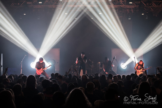 heaven-shall-burn-martin-kames-19-10-2013_17