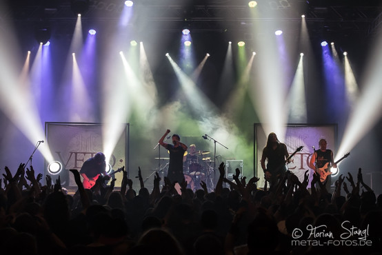 heaven-shall-burn-martin-kames-19-10-2013_28