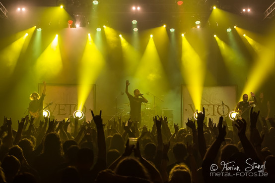 heaven-shall-burn-martin-kames-19-10-2013_30