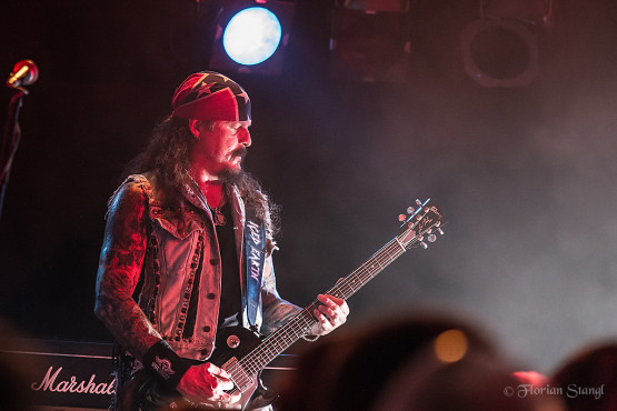 iced-earth-16-12-2012-rockfabrik-ludwigsburg-64