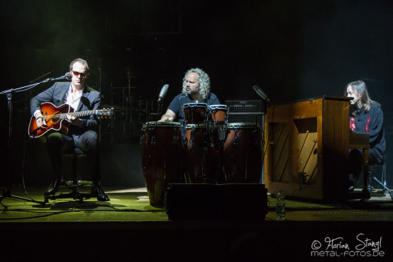 joe-bonamassa-2013-world-tour-meistersingerhalle-nuernberg-11-03-2013-02
