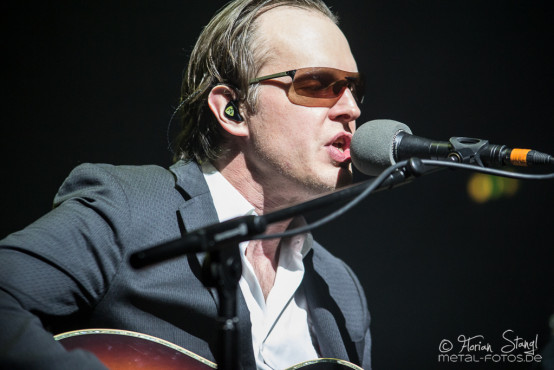 joe-bonamassa-2013-world-tour-meistersingerhalle-nuernberg-11-03-2013-17