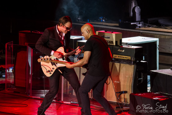 joe-bonamassa-2013-world-tour-meistersingerhalle-nuernberg-11-03-2013-29