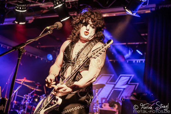 kiss-forever-row-2020-6-3-2020_0029