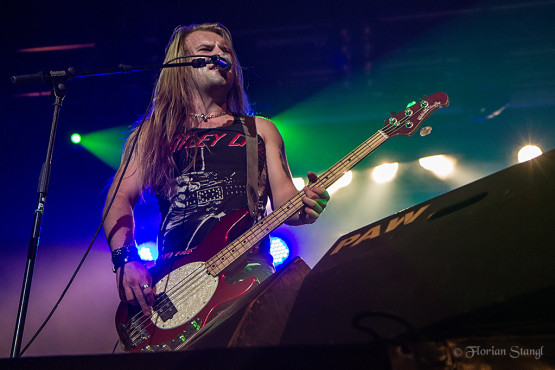 kissin-dynamite-30-11-2012-rockfabrik-nuernberg-40