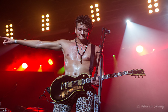 kissin-dynamite-30-11-2012-rockfabrik-nuernberg-79