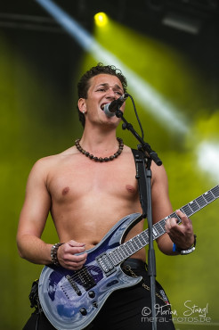 kissin-dynamite-byh-2014-11-7-2014_0008