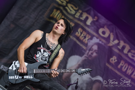 kissin-dynamite-byh-2014-11-7-2014_0015