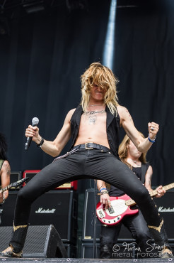 kissin-dynamite-byh-2014-11-7-2014_0016