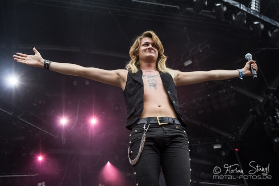 kissin-dynamite-byh-2014-11-7-2014_0024