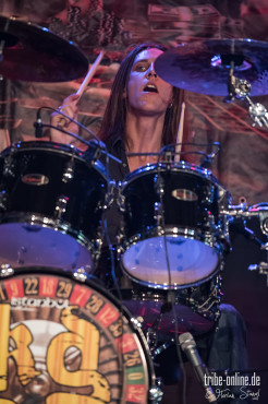 kissin-dynamite-pyraser-classic-rock-night-2013-20-07-2013-06