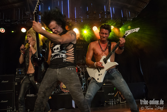 kissin-dynamite-pyraser-classic-rock-night-2013-20-07-2013-12