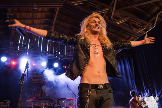 kissin-dynamite-pyraser-classic-rock-night-2013-20-07-2013-22