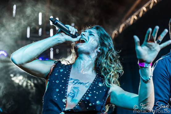 kissin-dynamite-classic-rock-night-8-8-2015_0047