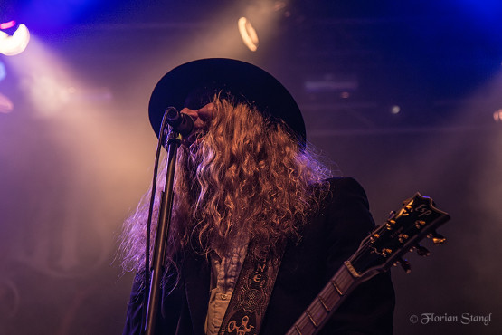 korpiklaani-heidenfest-2-11-2012-geiselwind-17