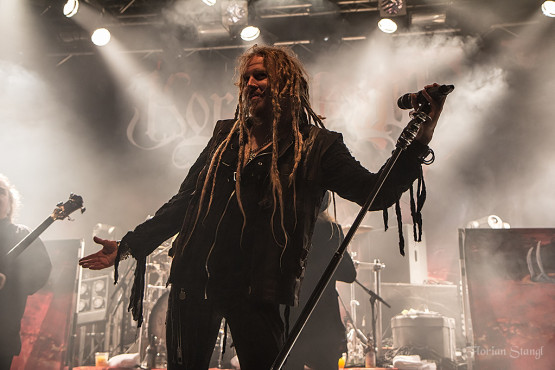 korpiklaani-heidenfest-2-11-2012-geiselwind-26