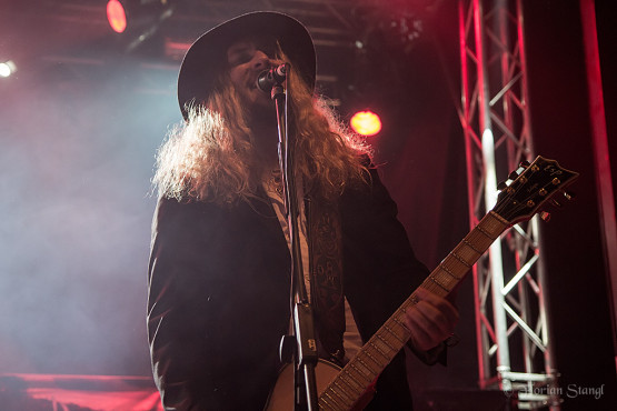 korpiklaani-heidenfest-2-11-2012-geiselwind-31