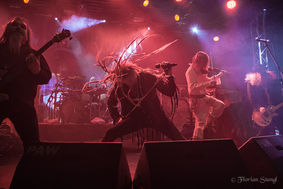 korpiklaani-heidenfest-2-11-2012-geiselwind-35