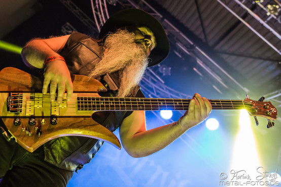 korpiklaani-bang-your-head-16-7-2015_0033