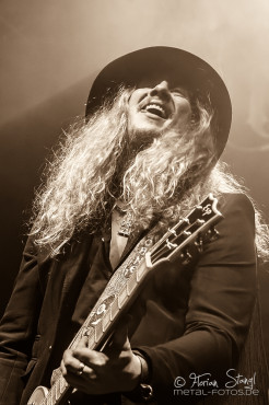 korpiklaani-stadthalle-fuerth-27-12-2013_02