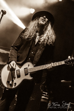 korpiklaani-stadthalle-fuerth-27-12-2013_24