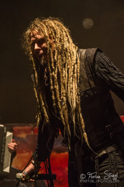 korpiklaani-stadthalle-fuerth-27-12-2013_42