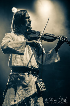 korpiklaani-stadthalle-fuerth-27-12-2013_46
