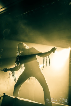 korpiklaani-stadthalle-fuerth-27-12-2013_53