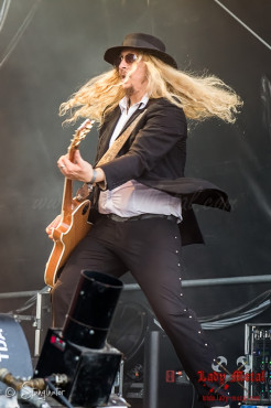 korpiklaani-summer-breeze-2013-15-08-2013-60
