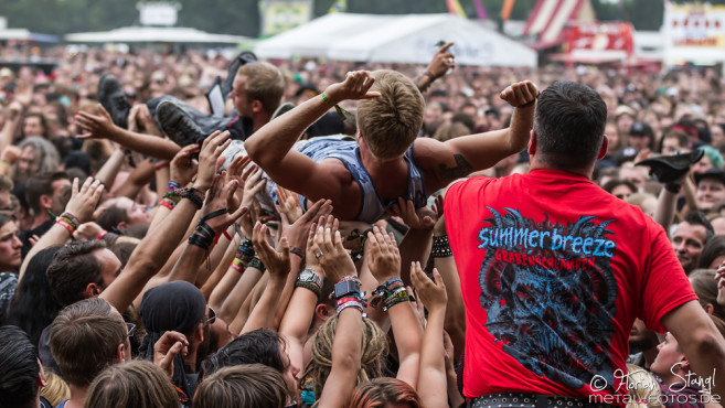 korpiklaani-summer-breeze-2016-20-08-2016_0011