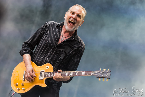 krokus-masters-of-rock-11-7-2015_0002