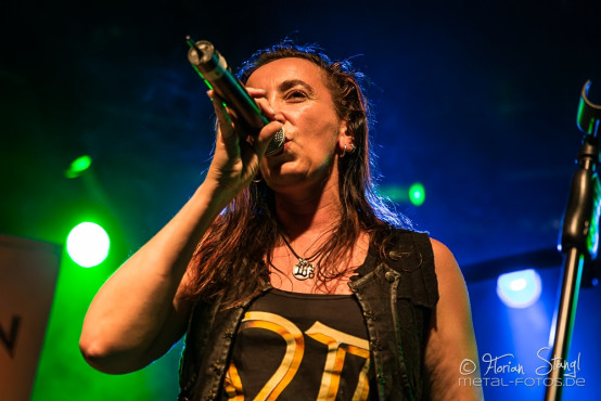 lion-twin-hirsch-nuernberg-16-9-2014_0016