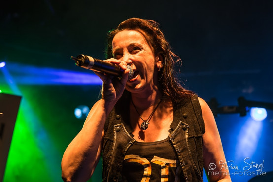 lion-twin-hirsch-nuernberg-16-9-2014_0046