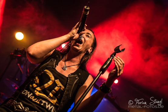 lion-twin-hirsch-nuernberg-16-9-2014_0057