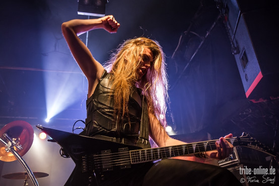 majesty-hirsch-nuernberg-20-12-2013_14