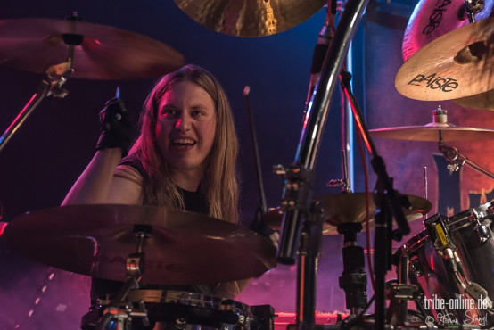 majesty-hirsch-nuernberg-20-12-2013_35