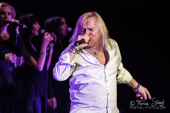 mick-box-bernie-shaw-rock-meets-classic-arena-nuernberg-13-03-2014_0023